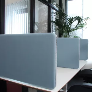 Divisorio acustico Screenit A30 Above Desk - Limita il rumore in ufficio