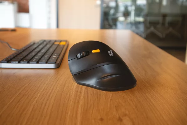 Souris pour ordinateur verticale X-Per 70 - Aménagement ergonomique du poste de travail